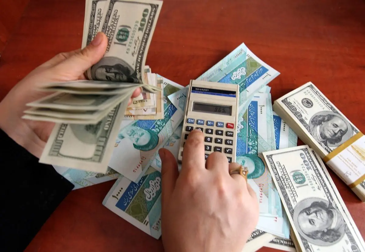 آمریکا سنگ می‌زند، ما داد می‌زنیم
