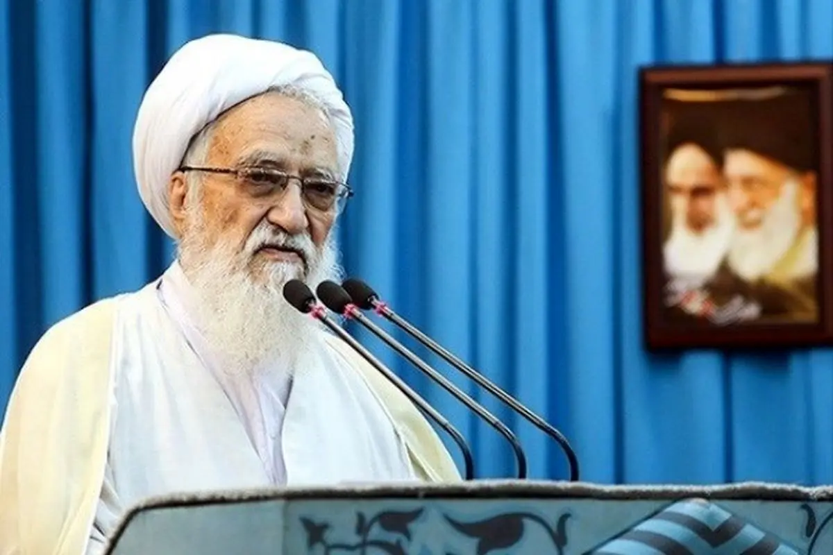 امام جمعه تهران: ارز ۴۲۰۰ تومانی برای سفرهای غیر ضروری خیانت به کشور است