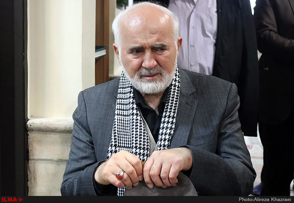 احمد توکلی: اگر کره از ما نفت نخرد، چرا باید بازار لوازم خانگی‌مان را به دو برند معروف کره‌ای بدهیم؟