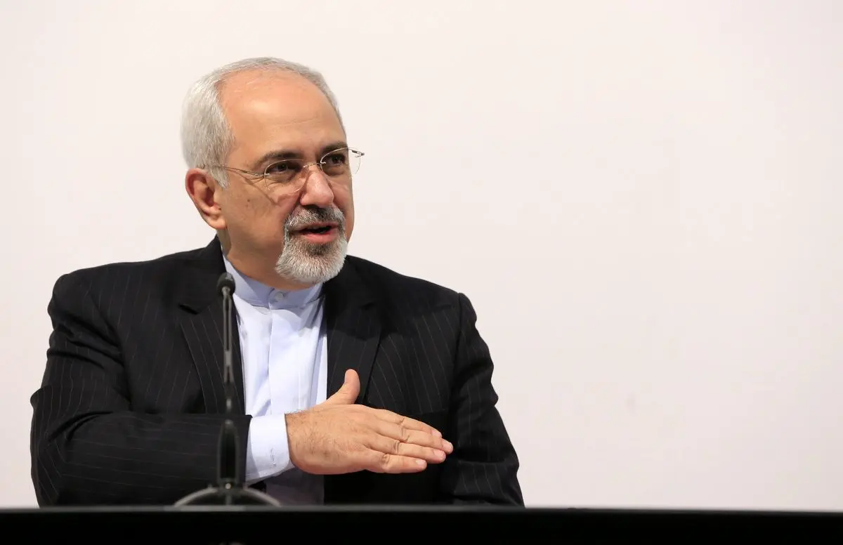 ظریف: دولت از حق ایران در دریای خزر کوتاه نیامده