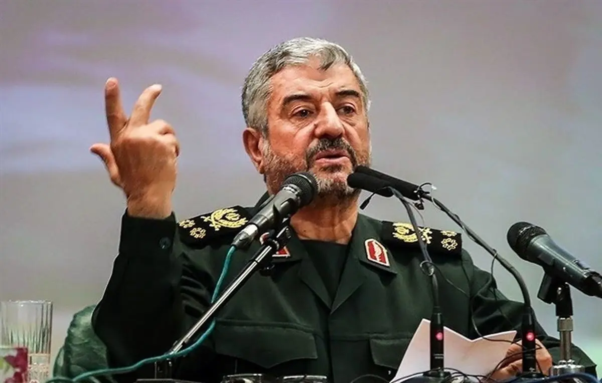 فرمانده سپاه: ایران با امریکا مذاکره نمی کند