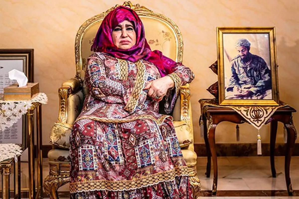 مادر بن لادن: اسامه را شستشوی مغزی دادند
