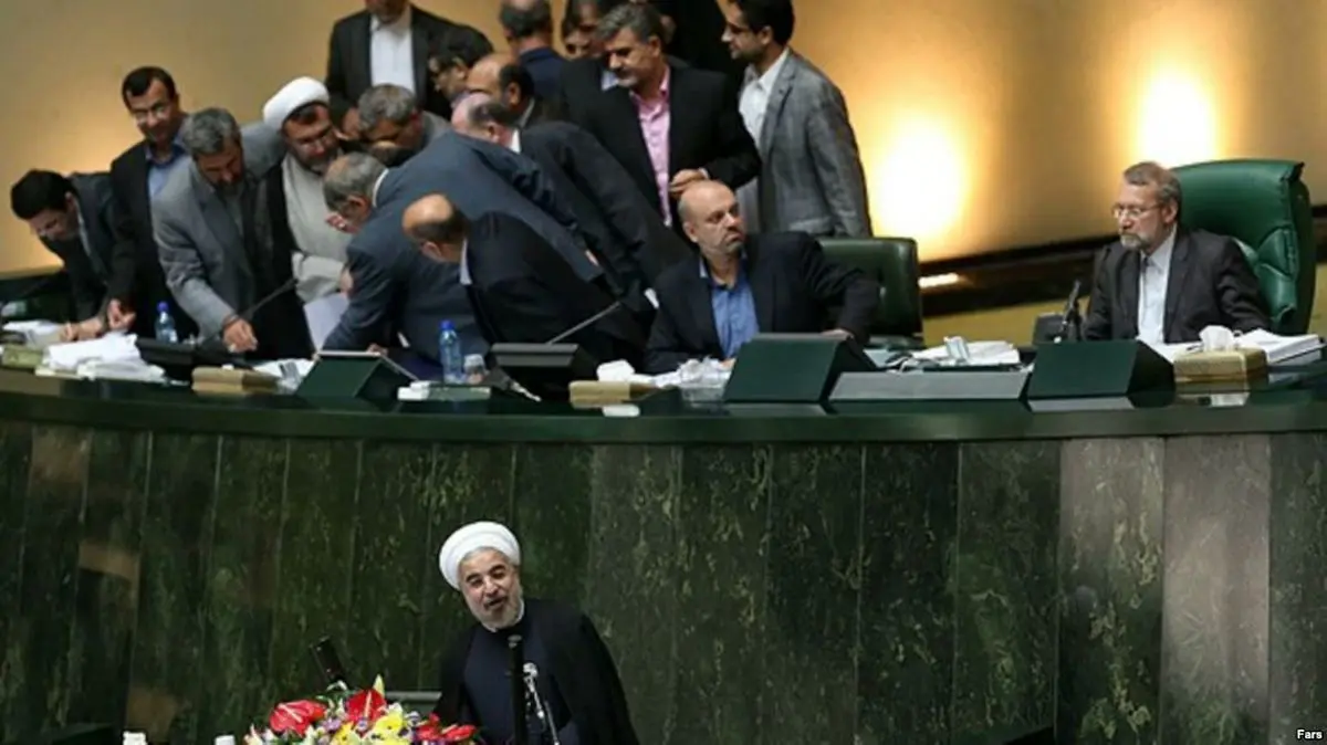 قدم بعدی مجلس پس از پاسخ‌‌های رییس جمهور؛ استیضاح یا چی؟