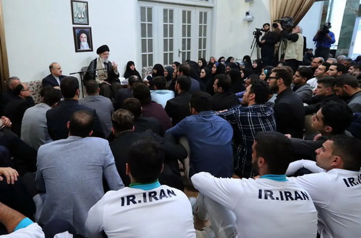 رهبر انقلاب: گوشمالی سختی به عوامل بزدل حادثه تلخ اهواز خواهیم داد