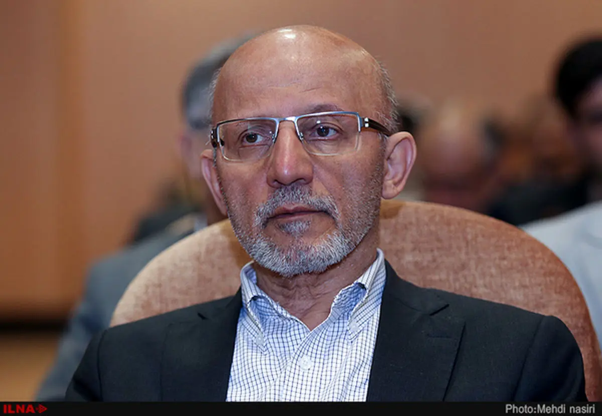 نماینده تهران: مگر ما قیم جهان هستیم که می‌خواهیم بینی همه را به خاک بمالیم؟