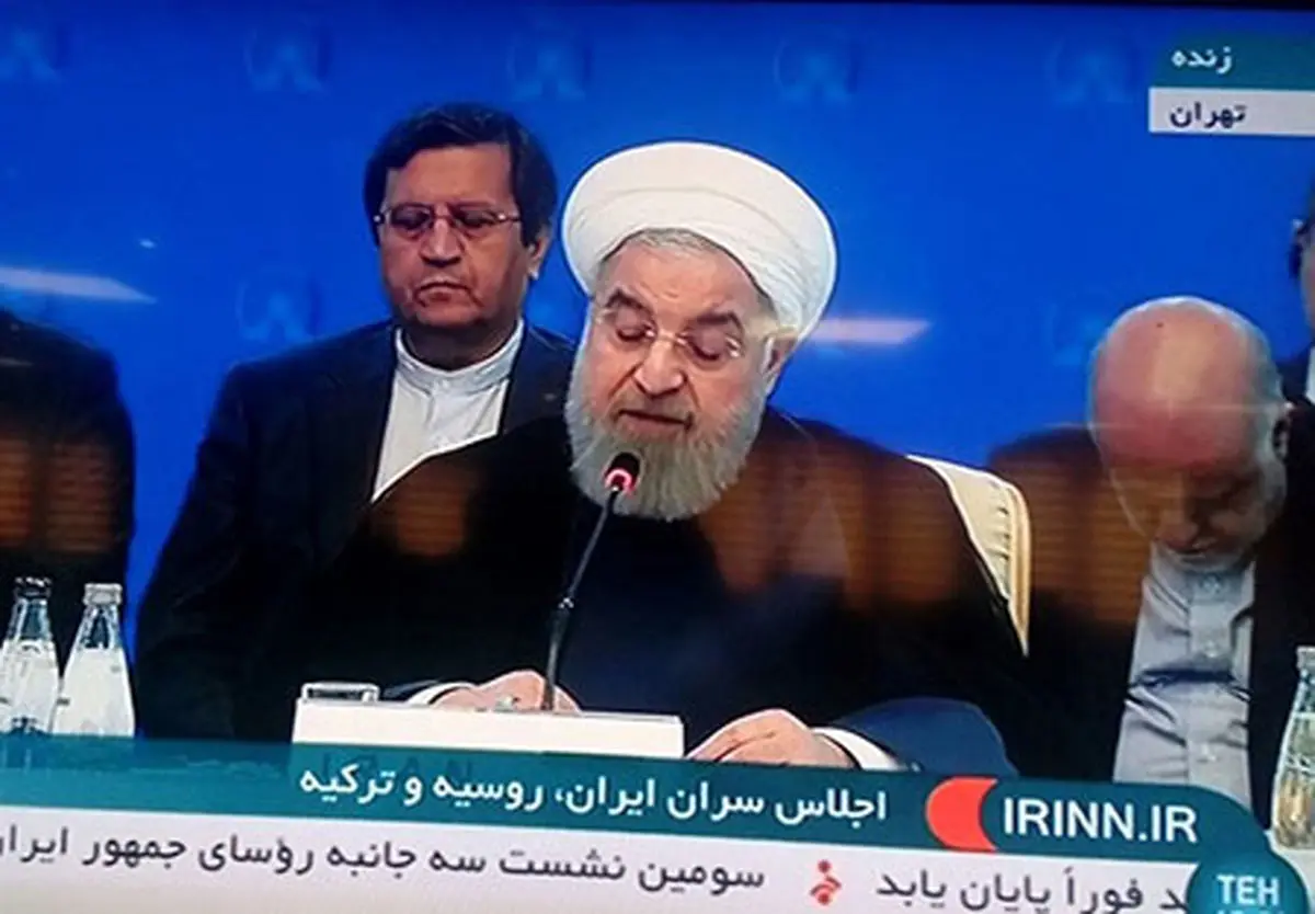 حالت جالب زنگنه حین سخنرانی روحانی