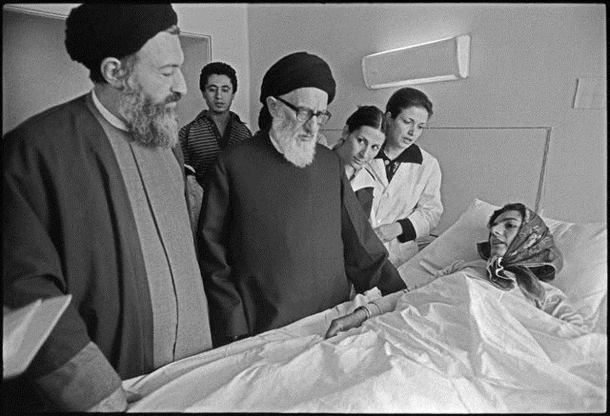 حجاب پرستاران در حضور آیت‌ الله طالقانی و شهید بهشتی