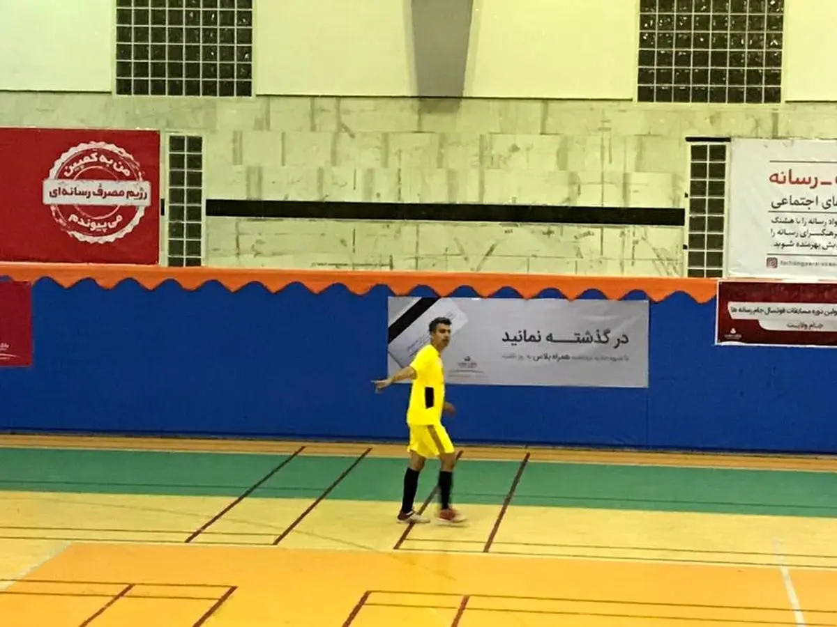 مدیر شبکه ۳ زنگ زد که عادل تیم مستقل ندهد!
