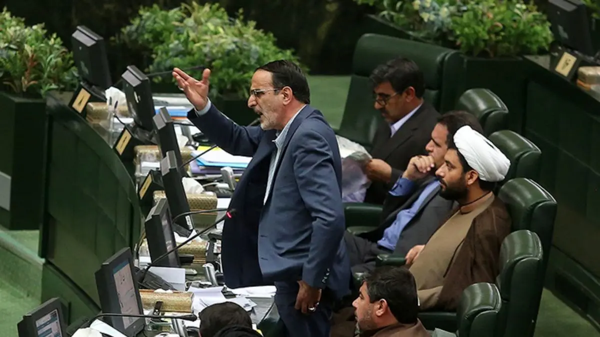 عاقبت «خائن» خطاب کردن روسای دولت و مجلس