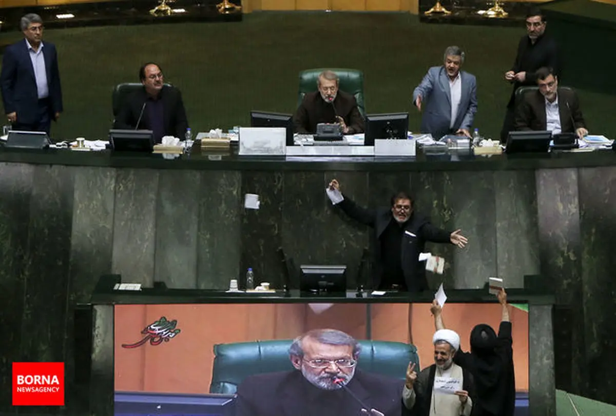 ماجرای عکس عجیبی که امروز در مجلس گرفته شد