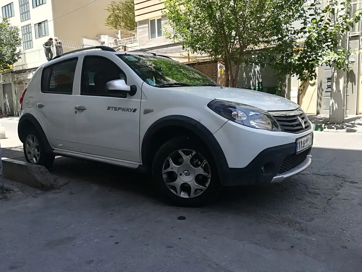 بدرود ساندرو؛ خداحافظ استپ‌وی