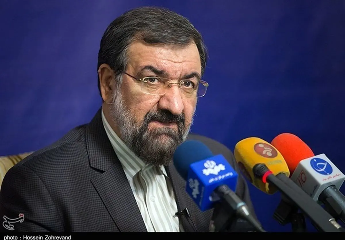 محسن رضایی: نفوذی‌های آمریکا نمی‌گذارند چرخ اقتصاد راه بیافتد