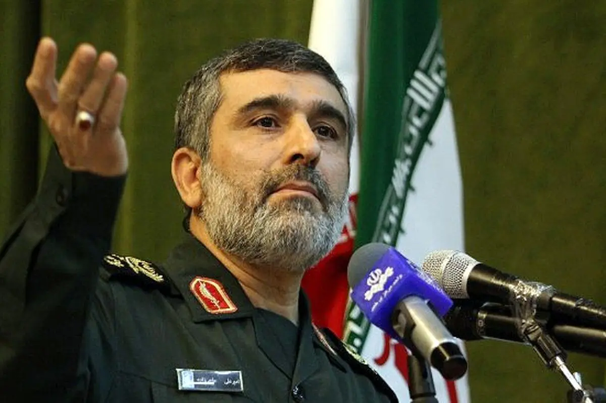 سردار حاجی زاده: موج مشکلات اقتصادی ایران حاصل عوامل فریب خورده داخل و ستون پنجم دشمن بود/ تلگرام باعث کاهش ارزش پول ایران شد