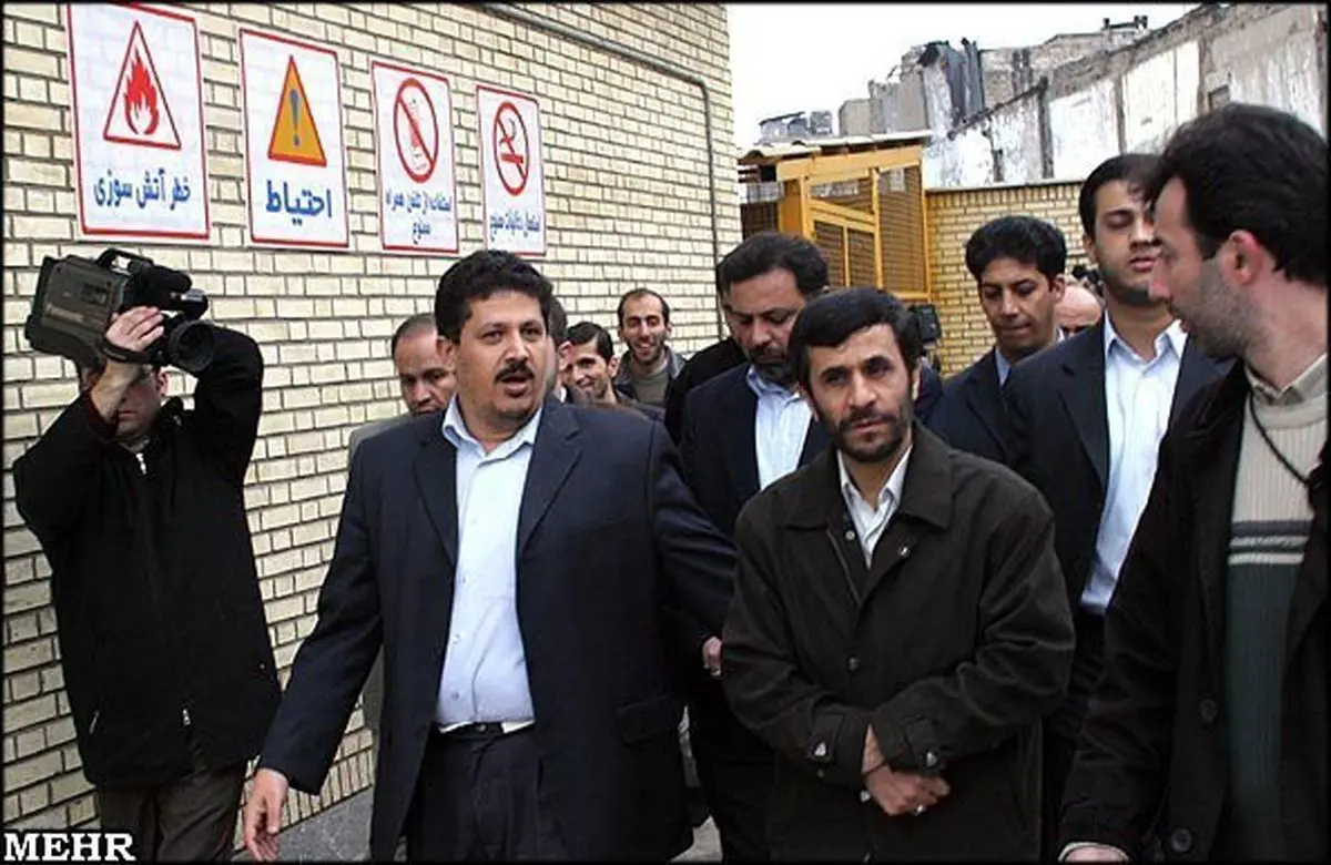 عکس دیدنی و جالب از احمدی‌نژاد در کنار پسر مرحوم هاشمی