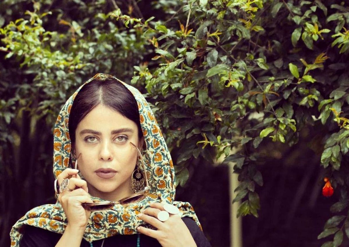موتورسواری الهام اخوان در خیابان های تهران+ عکس