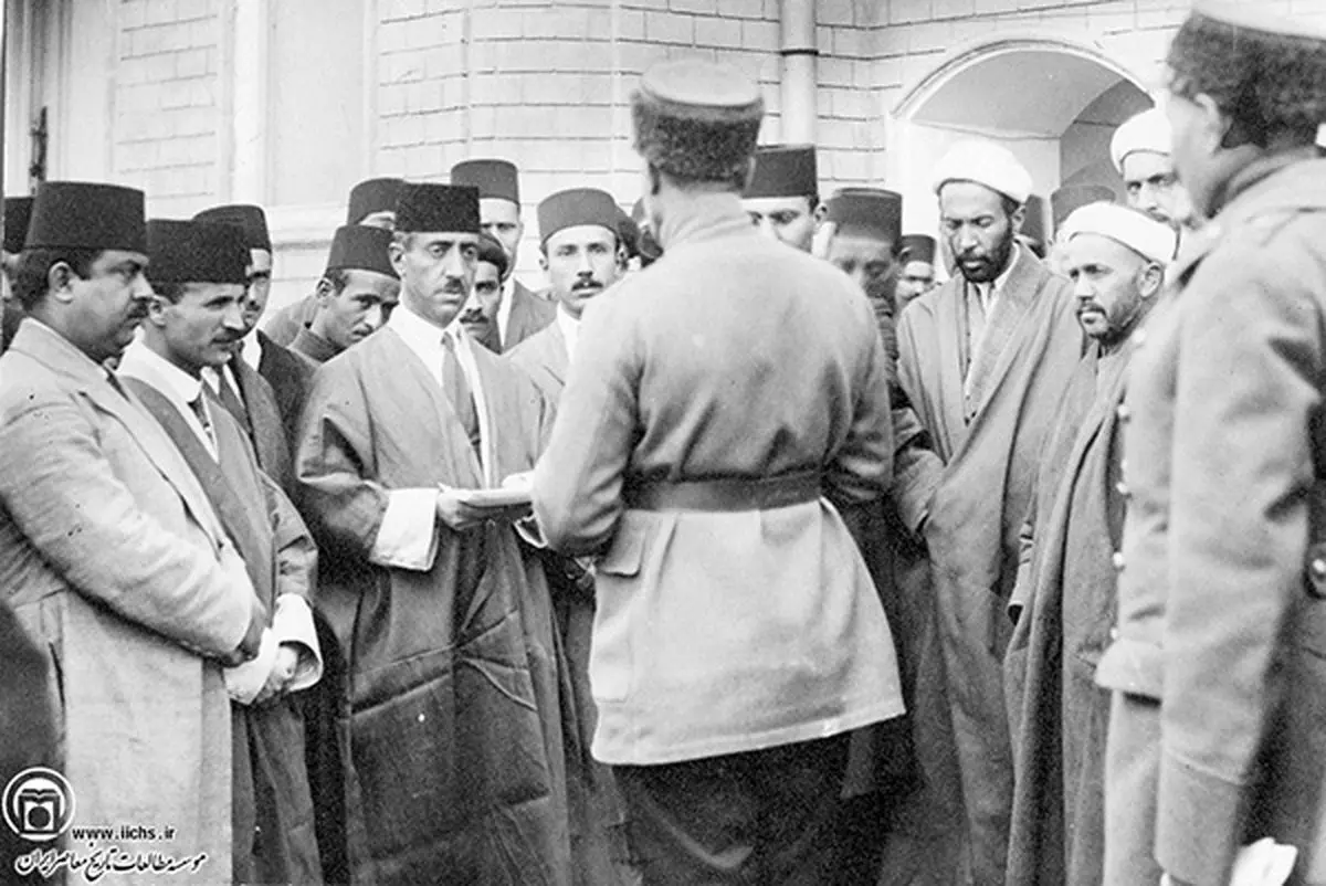 قاب تاریخ| مجازات سرودن شعر، عالم‌تاج و سقوط یک پادگان