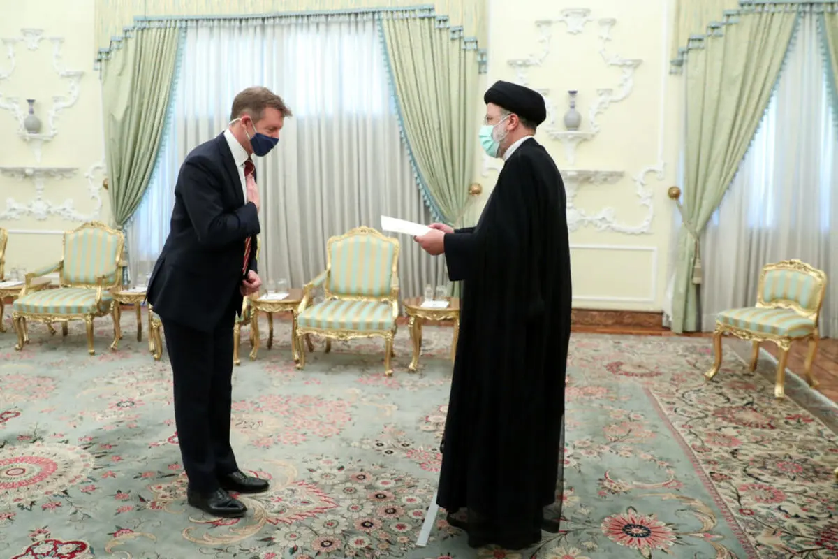 سفیر انگلیس به تهران بازگشت