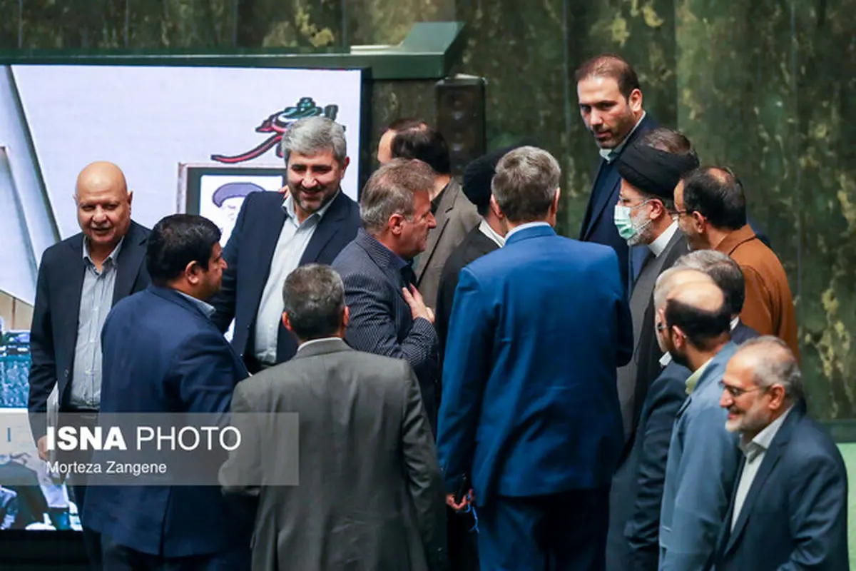 رئیس‌جمهور برای دفاع از کلیات لایحه بودجه وارد مجلس شد