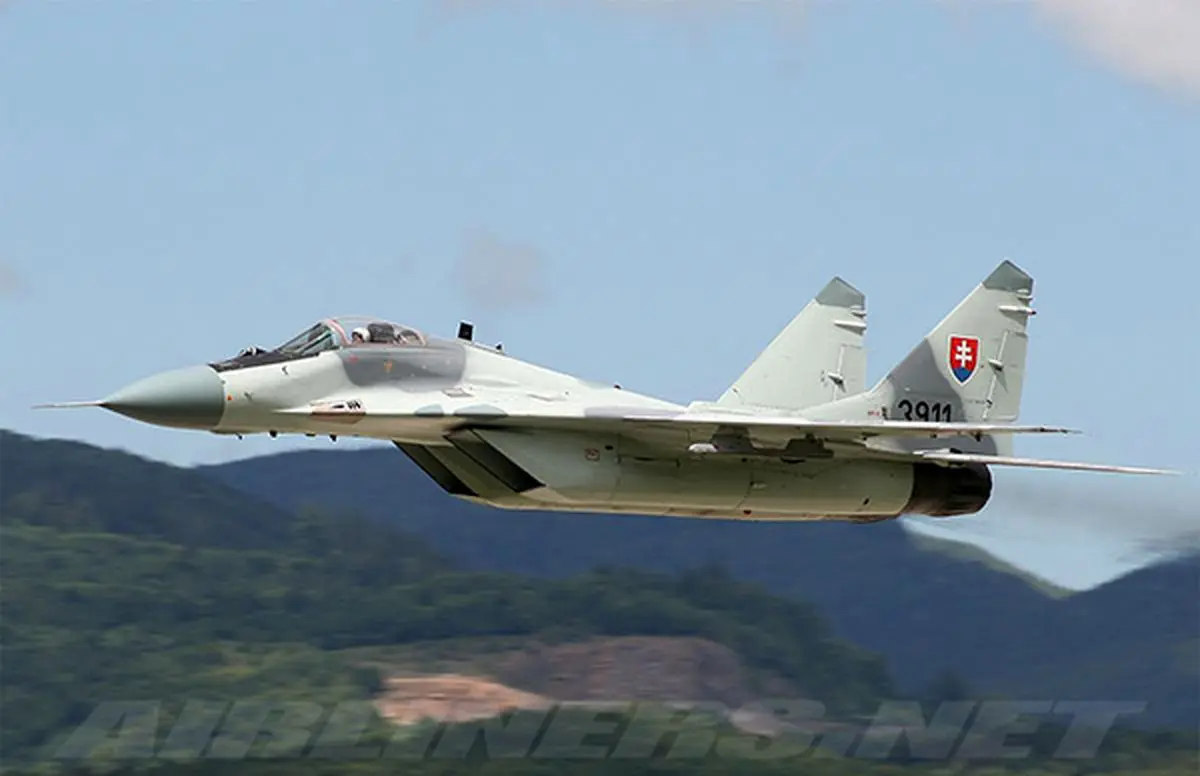 موشک یا جنگنده؛ برنده ‌کدامند؟