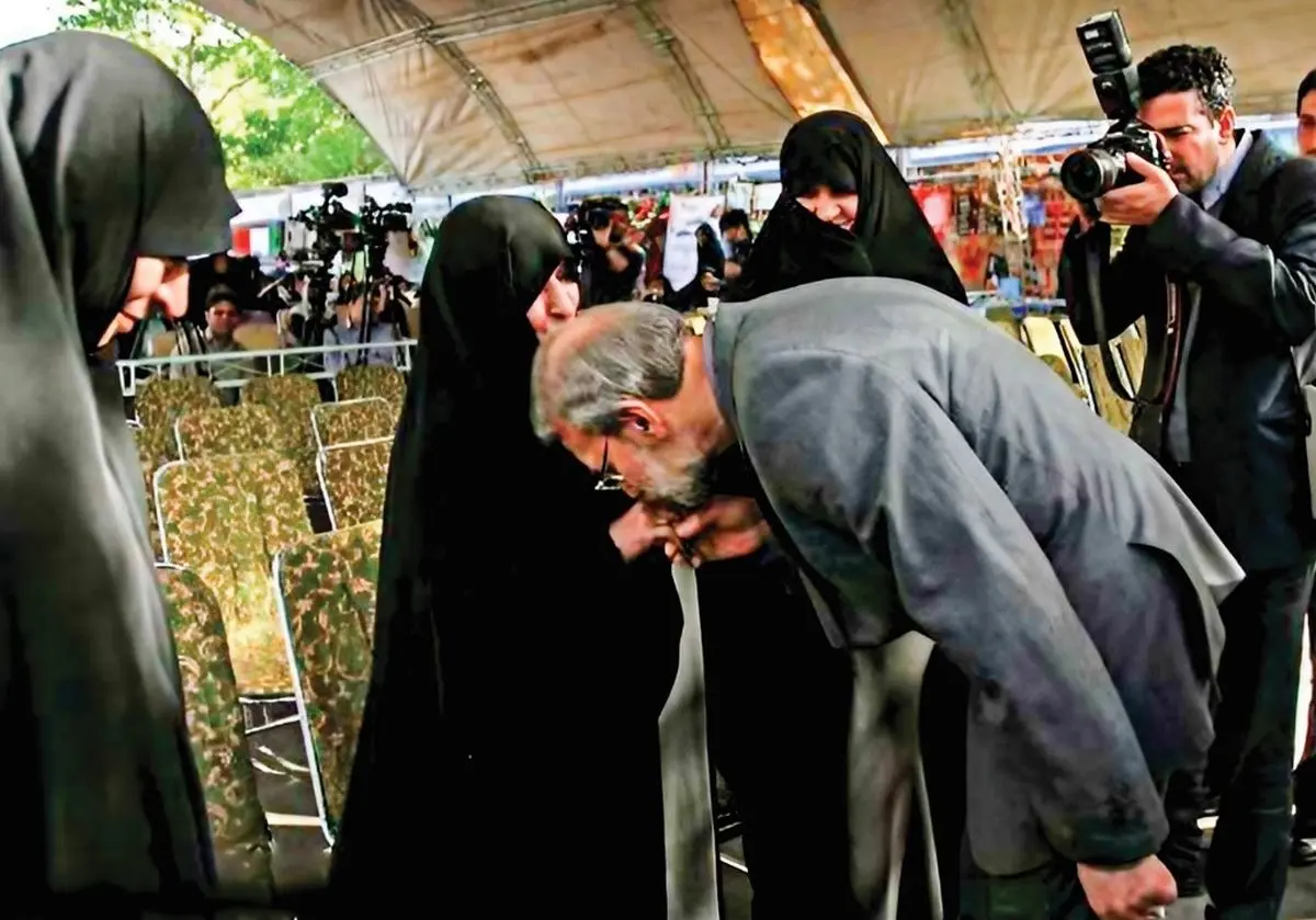 وداع با همسر شهید مطهری که در ‌93‌سالگی درگذشت