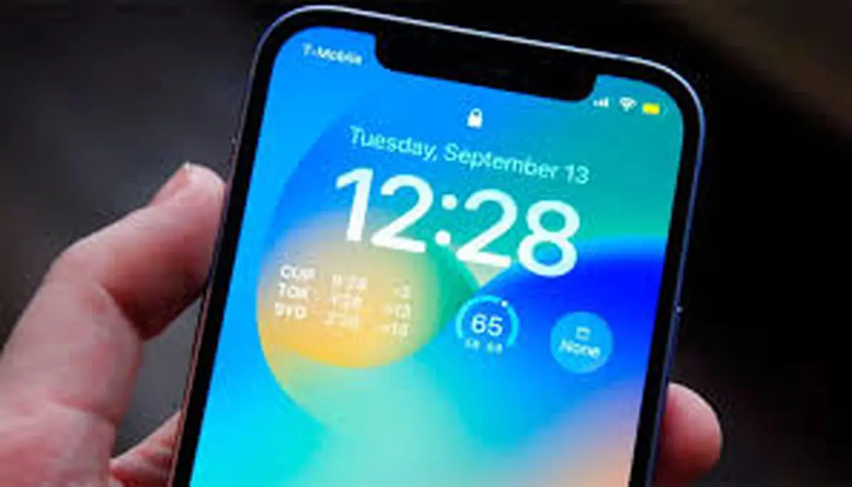 واکنش وزارت ارتباطات به مشکل ساعت تلفن های همراه : پیگیر حل مشکل هستیم