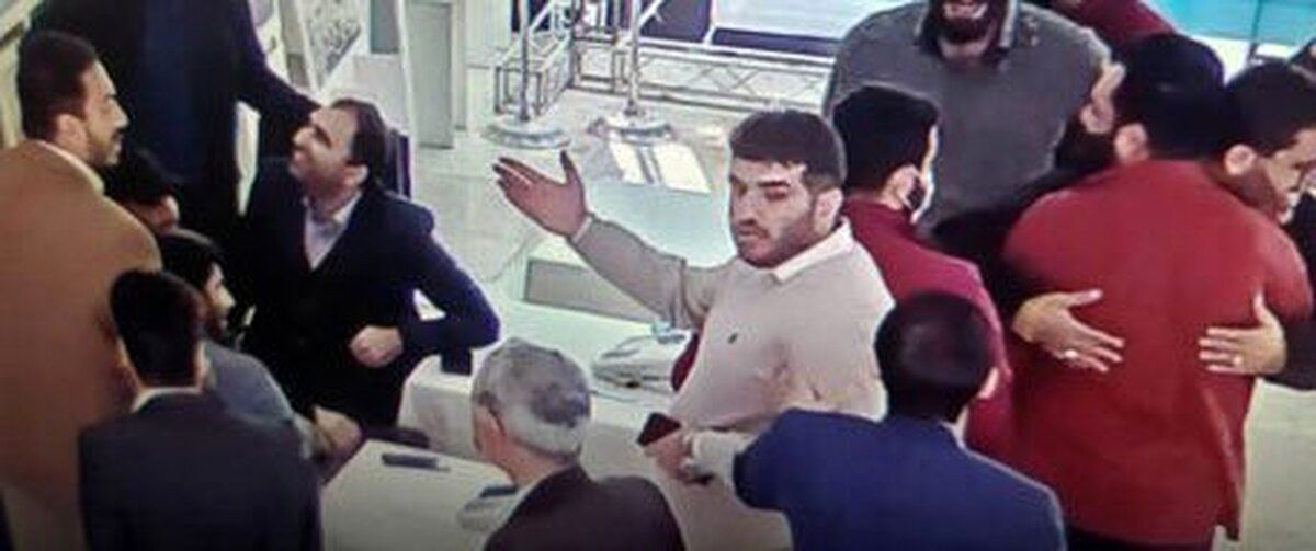 پایان حمله خودسرها؛ برگزاری انتخابات اتاق خرمآباد با 8ساعت تاخیر
