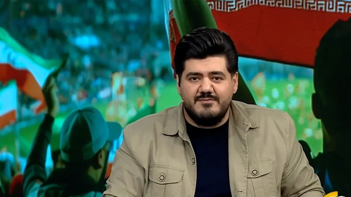 مجری برای راگبی زنان دست زد، نتایج تکواندو را افتضاح خواند