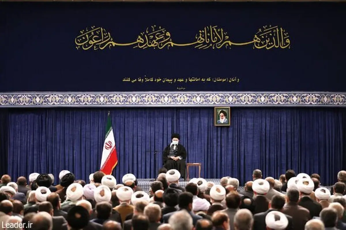 معنای آیه نصب‌شده در جلسه رهبر انقلاب با مسئولان نظام