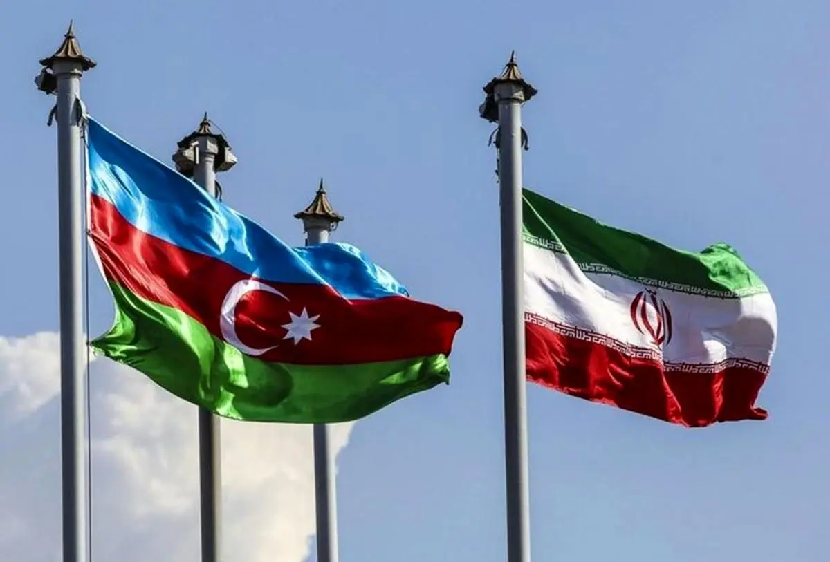 ببینید | لحظه ترک خاک آذربایجان توسط کارمندان سفارت ایران