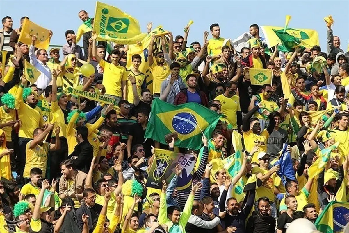پلمب مغازه‌ها، استقبال تماشاگرها و زوج طارمی و آزمون