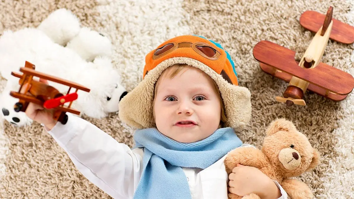 ۵ دلیل برای انتخاب اسباب بازی چوبی به جای اسباب بازی‌های الکترونیکی برای کودکان