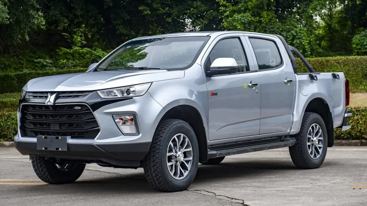 پیکاپ تاگا با مدل بنزینی وارد تهران شد