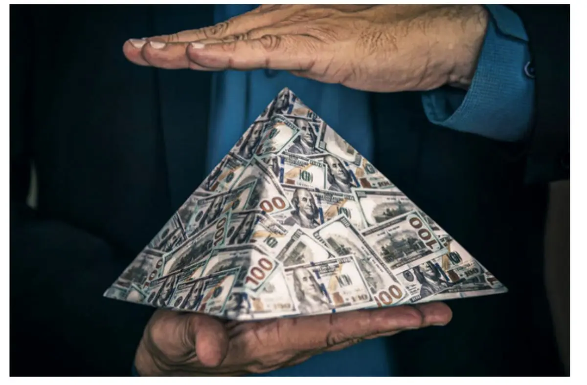 بررسی پروژه‌های طرح پانزی اجرا شده در گذشته