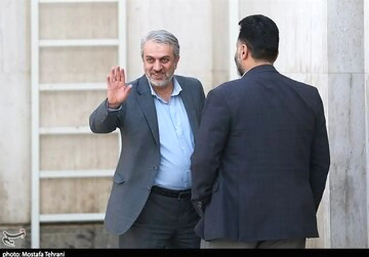 واکنش وزیر صمت به سوالی درباره احتمال برکناری‌اش