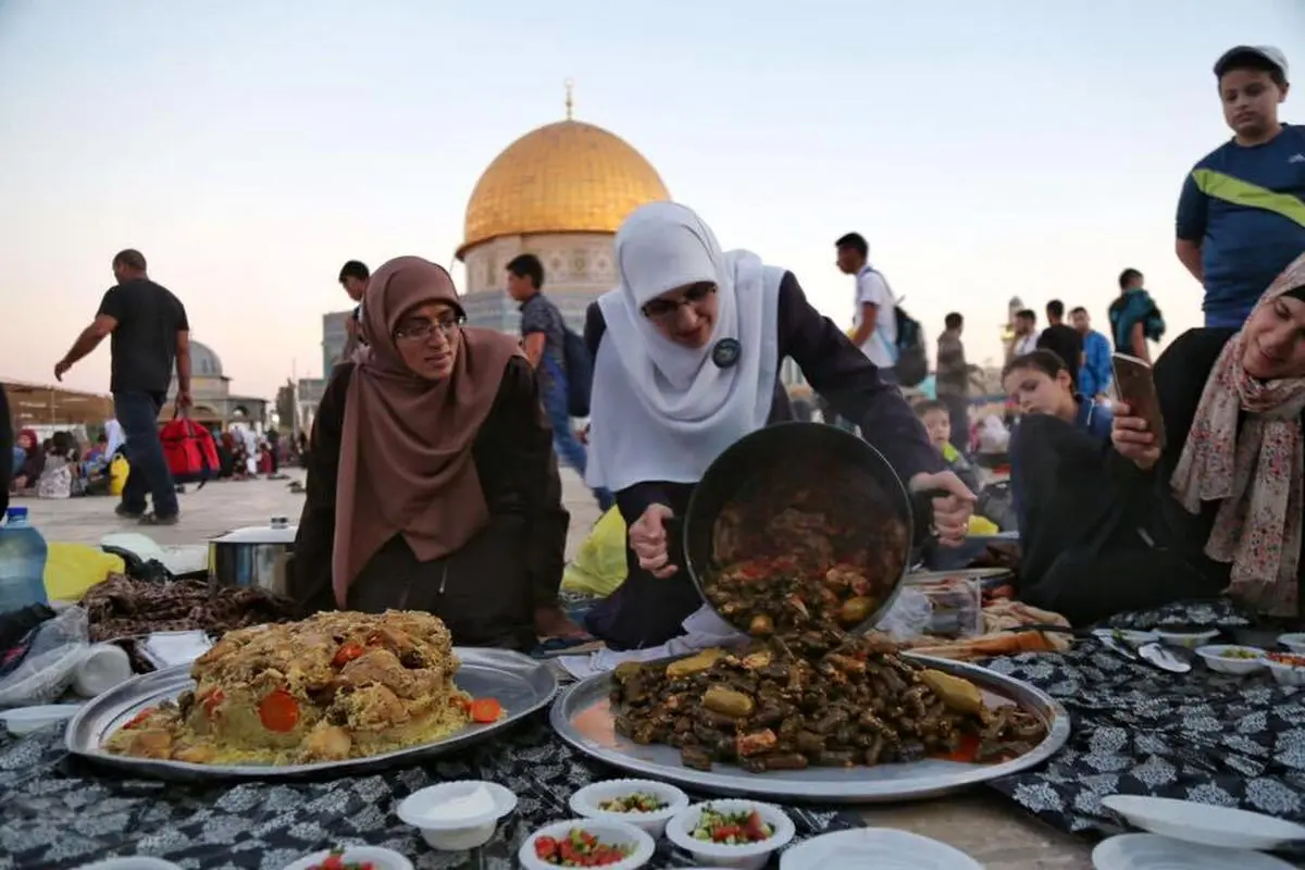 چرا گزارش تلویزیون از کمپین غذای «مقلوبه» پرحاشیه شد؟