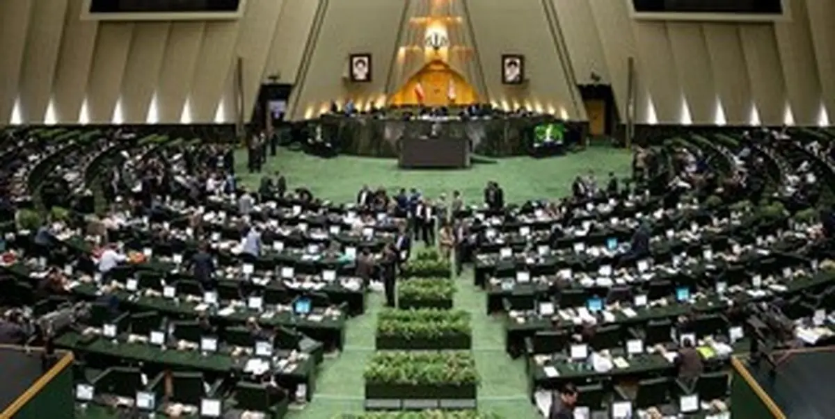 یک نماینده مجلس مدعی وجود اسناد واگذاری خودرو به نمایندگان شد