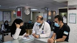 نبرد پزشکان و بیمه‌ها بر‌سر حق ویزیت