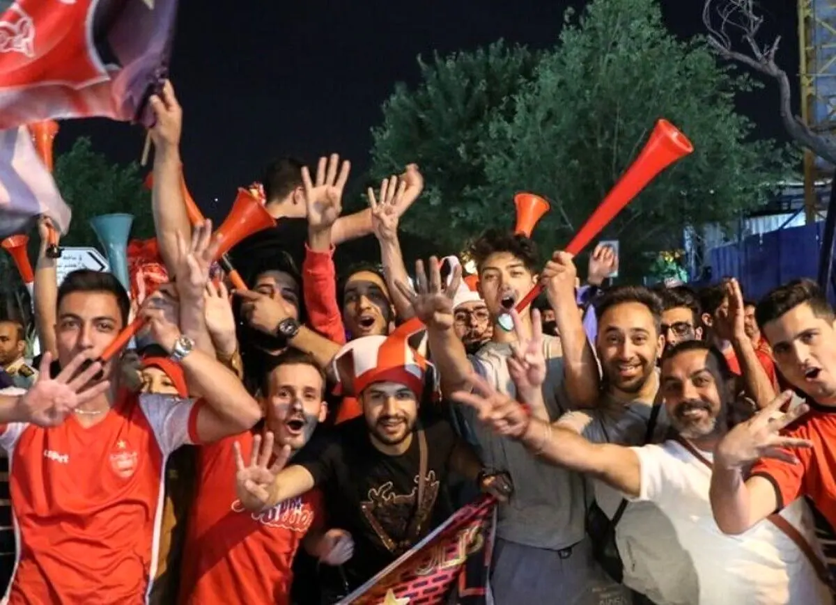گزارش تصویری | جشن خیابانی هواداران پرسپولیس