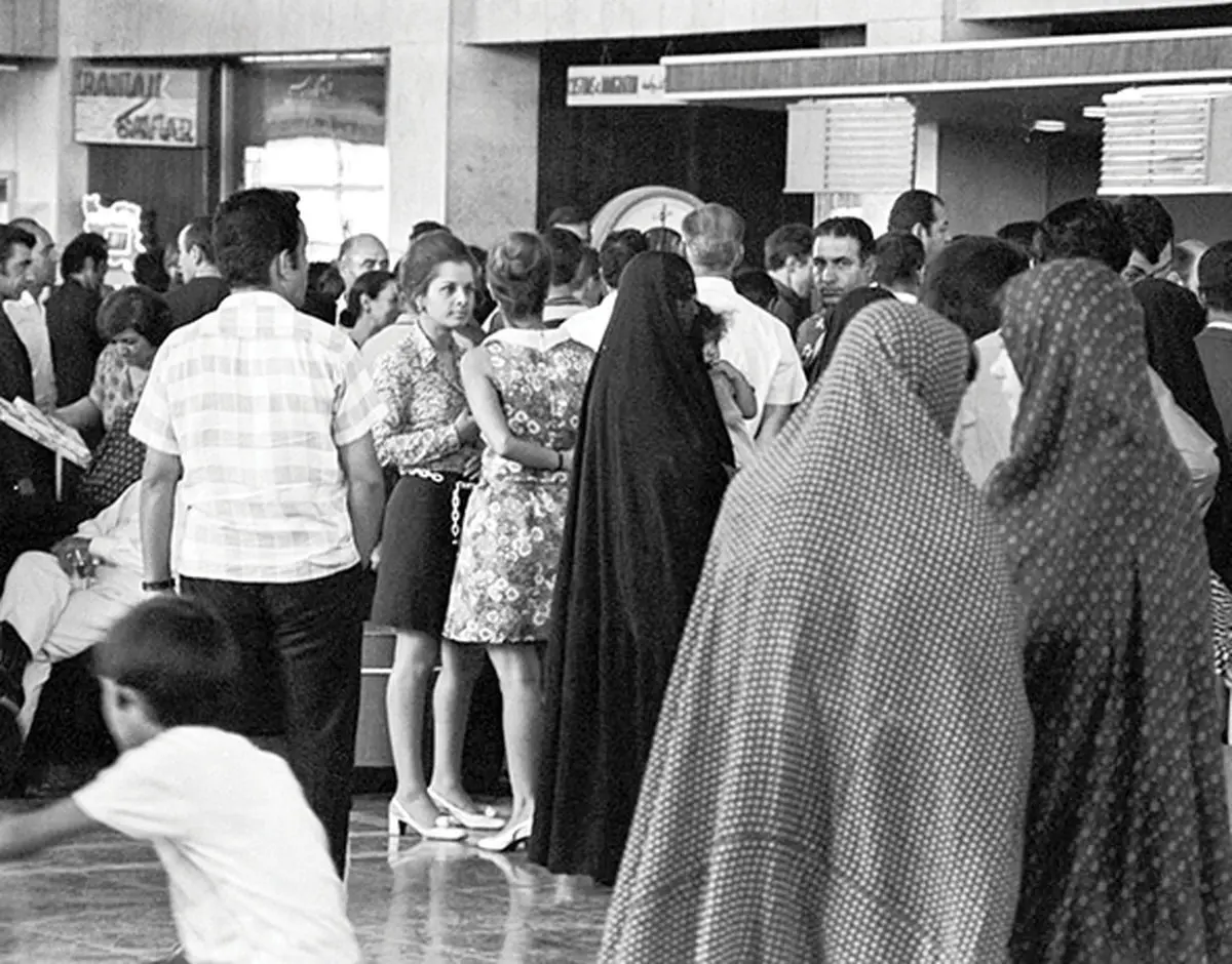 قاب تاریخ| مهرآباد 48، قم 65 و ب.ام.و 2002
