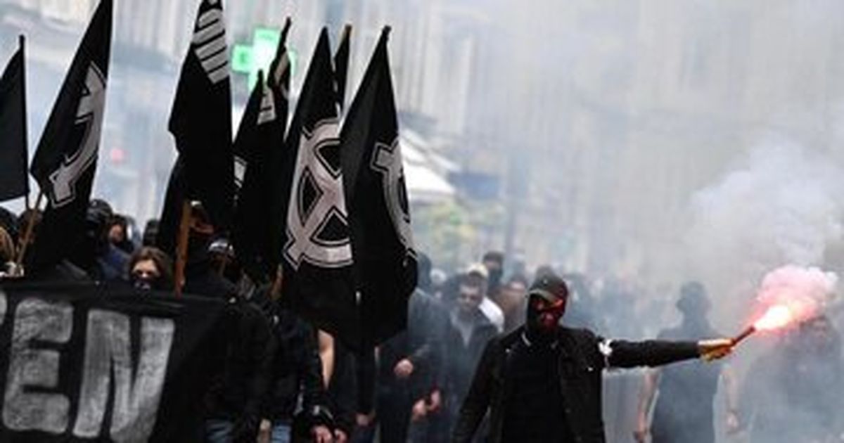راهپیمایی نئونازیها در پاریس