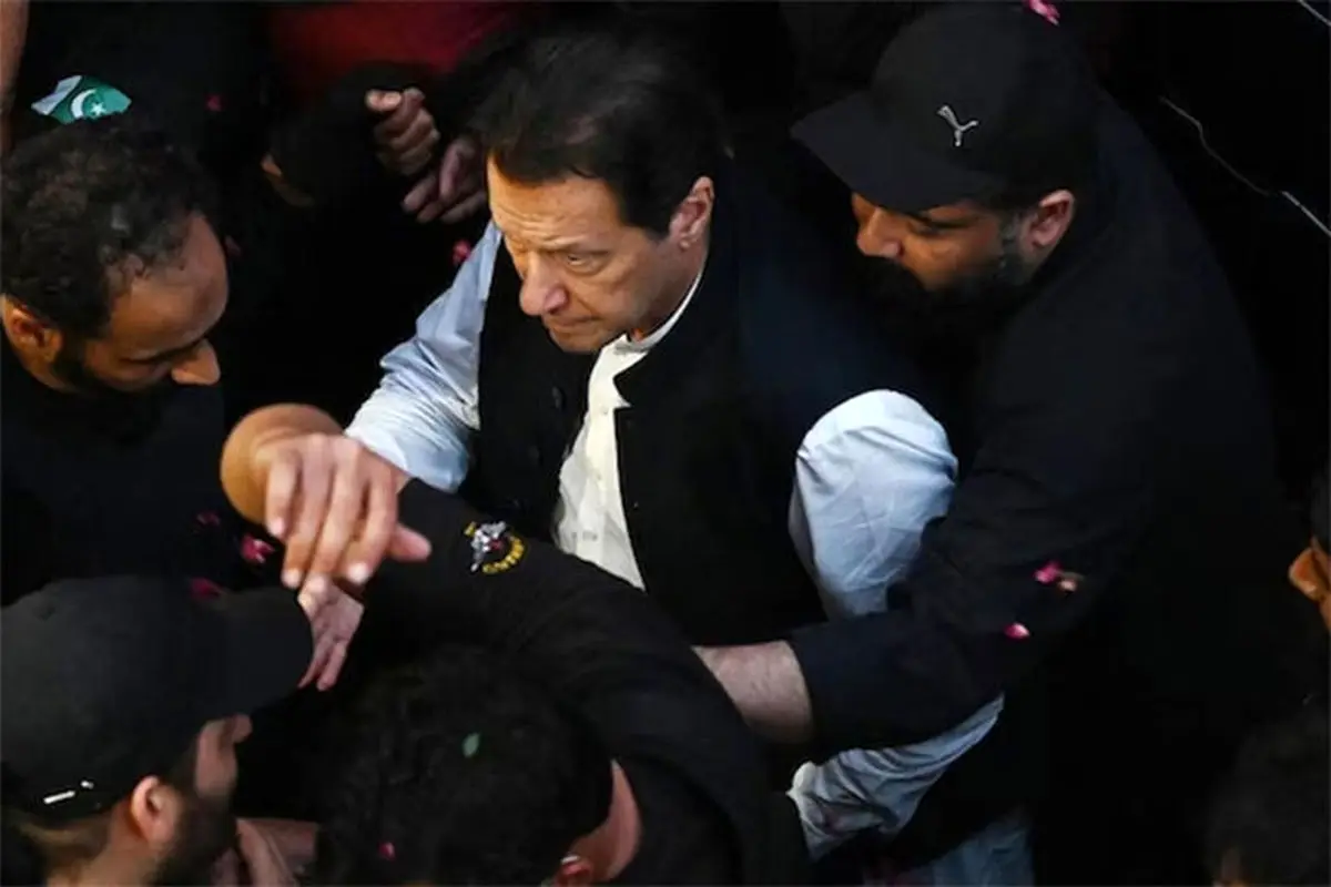 ببینید | عمران خان نخست‌وزیر سابق پاکستان بازداشت شد