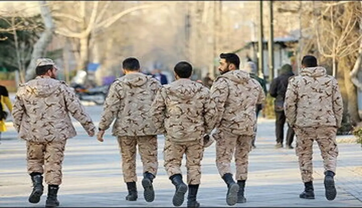کدام سرباز‌ها کسری خدمت پنج ماهه می‌گیرند؟