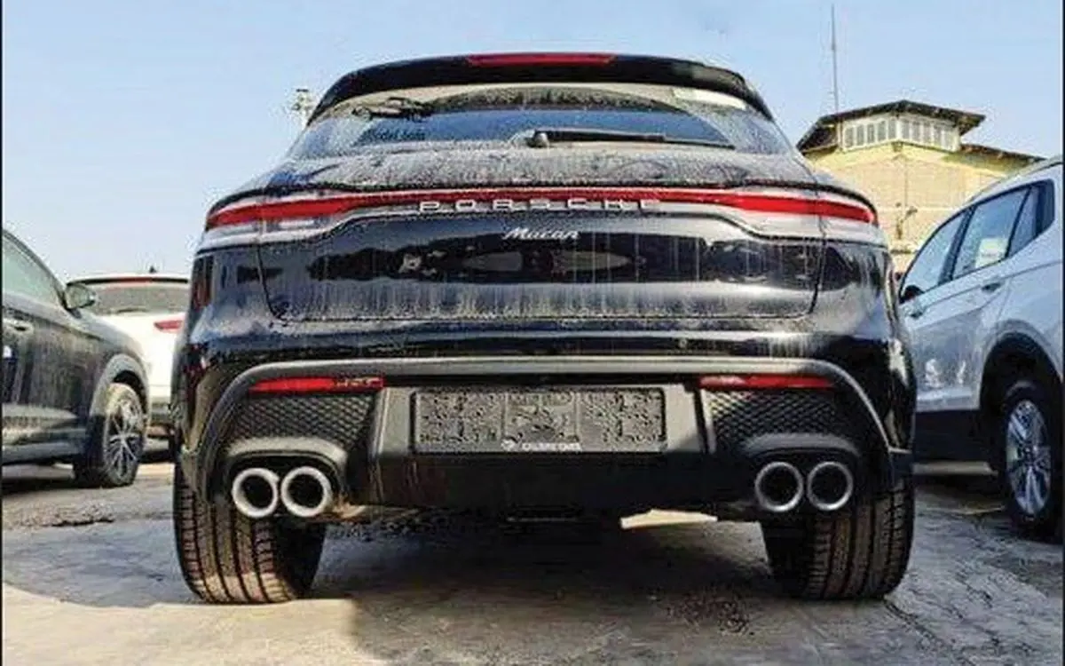 اولین خودروهای لوکس فوتباليست‌ها رسید‌!