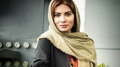 ژست زیبای المیرا دهقانی، یاسمن سریال  لحظه گرگ و میش + عکس