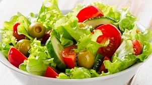 زمان مناسب صرف سالاد قبل غذاست یا بعد غذا ؟