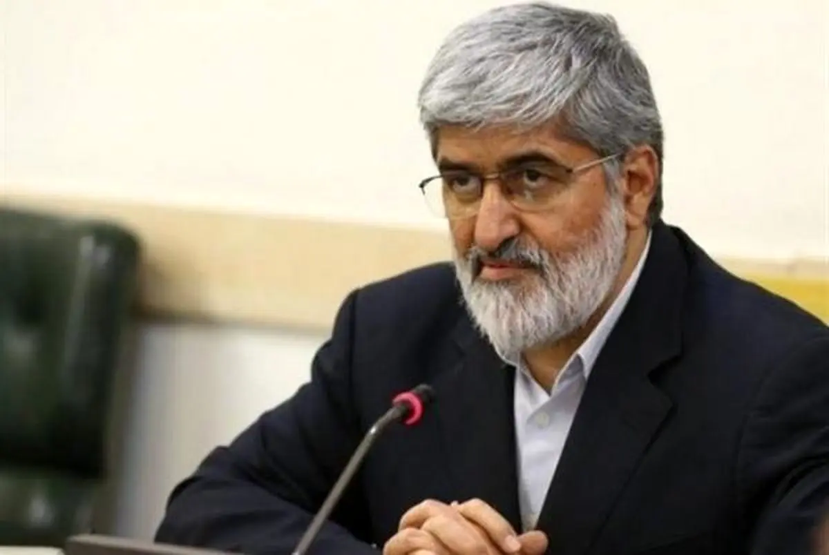 واکنش علی مطهری به لغو پوشیدن اجباری چادر در دادگاه‌ها