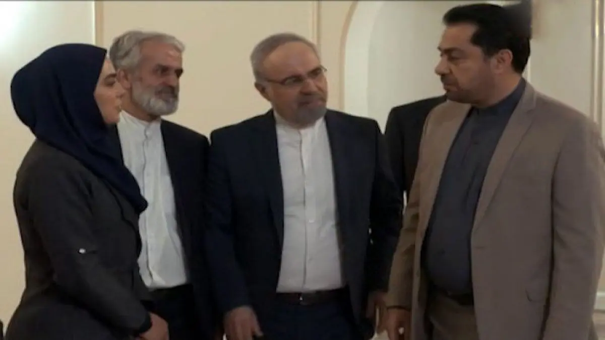 محمدجواد ظریف در «گاندو»، این شکلی است