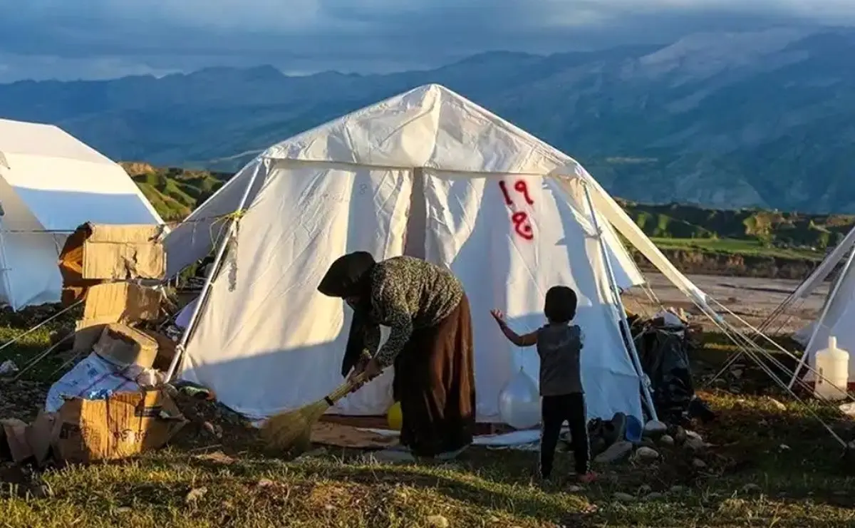 عاقبت گران شدن خانه: زندگی در چادر