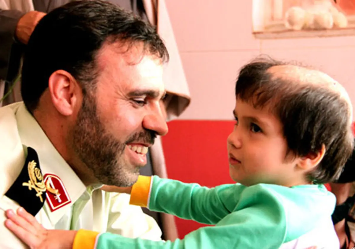 کودکان خود را با «بغل درمانی» واکسینه کنید
