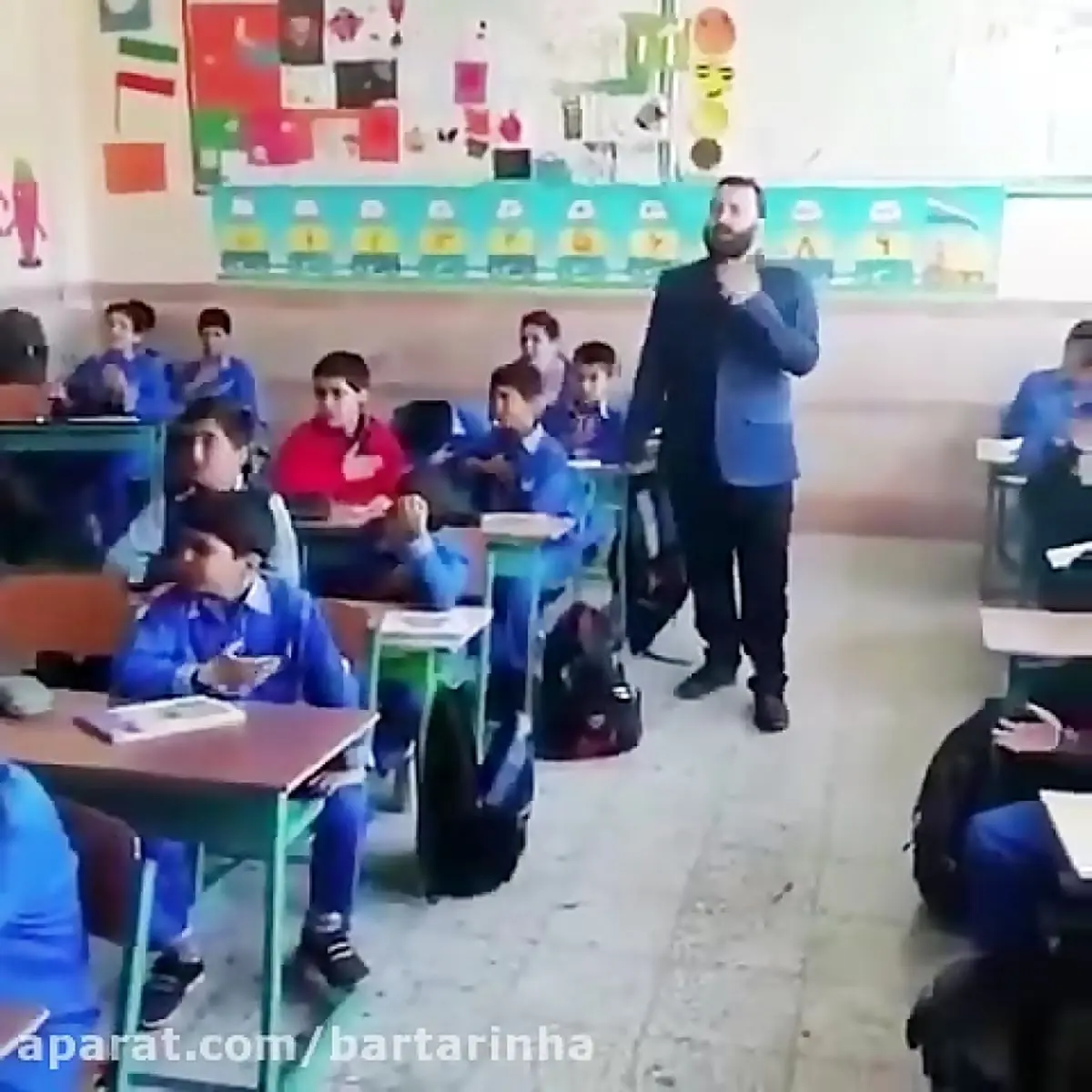 روضه‌خوان اشک بچه دبستانی‌ها را درآورد